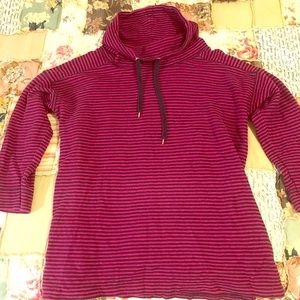 Pink & Black Pullover 3/4” Sleeve Scoop Nexk